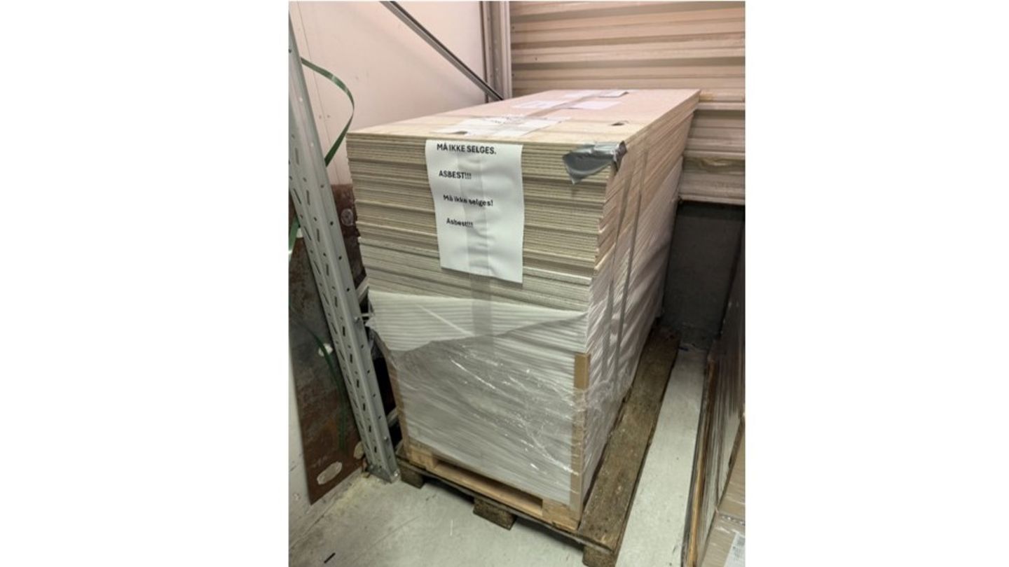 En stabel med bygningsplater